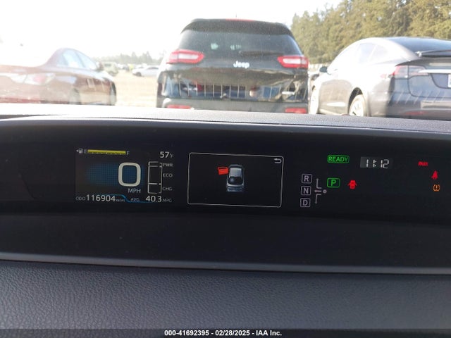 Toyota Prius Two 2017 JTDKBRFU9H3538921 Image 7