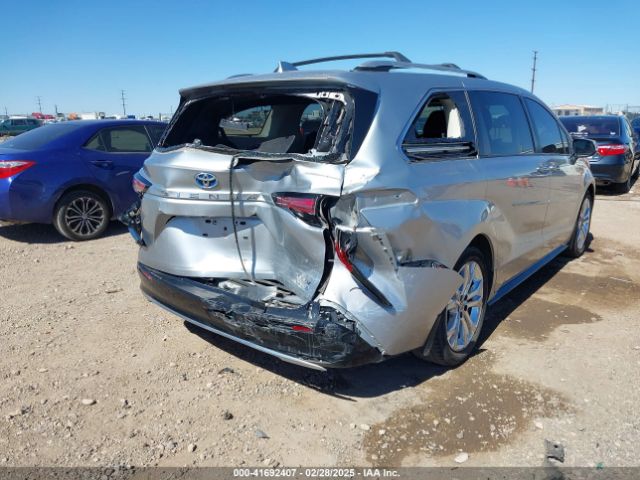 5TDERKEC9NS115548 Toyota Sienna Platinum