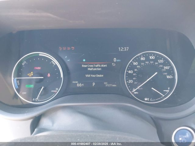 5TDERKEC9NS115548 Toyota Sienna Platinum