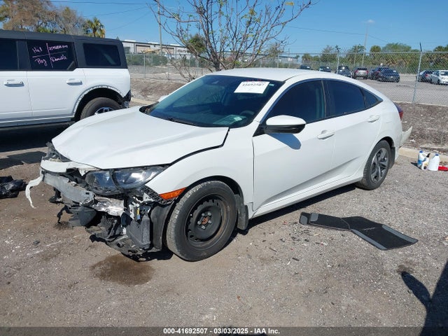 2HGFC2F6XLH598821 Honda Civic Lx