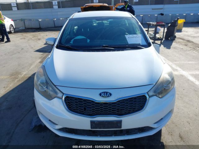KNAFX4A83G5555262 KIA FORTE EX