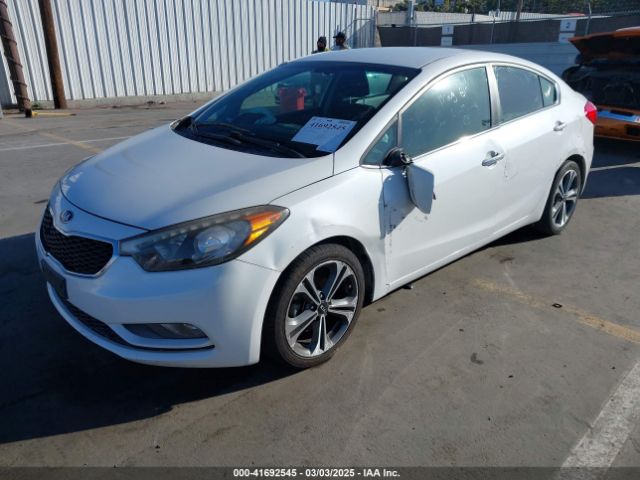 KNAFX4A83G5555262 KIA FORTE EX