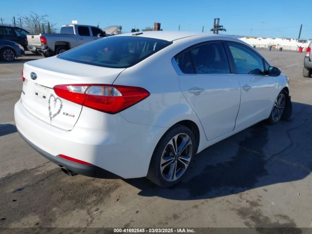 KNAFX4A83G5555262 KIA FORTE EX