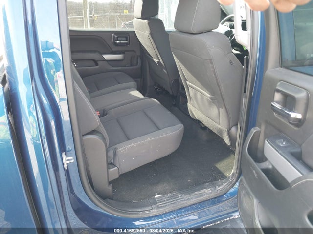 3GCUKREC9JG310602 Chevrolet Silverado 1500 2lt
