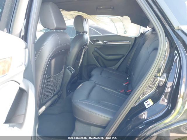 WA1JCCFS4JR016411 Audi Q3 2.0t Premium