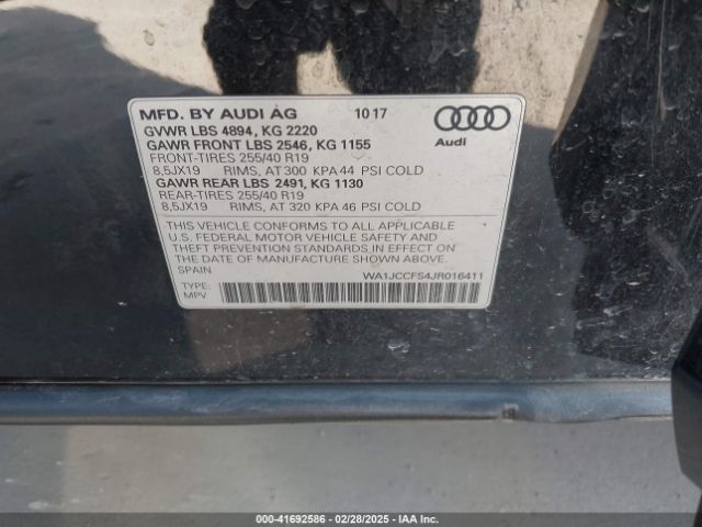 WA1JCCFS4JR016411 Audi Q3 2.0t Premium