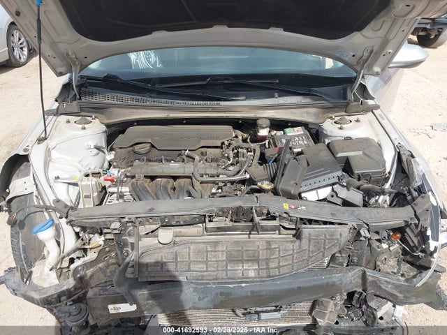 5NPLN4AG5MH018195 Hyundai ELANTRA SEL