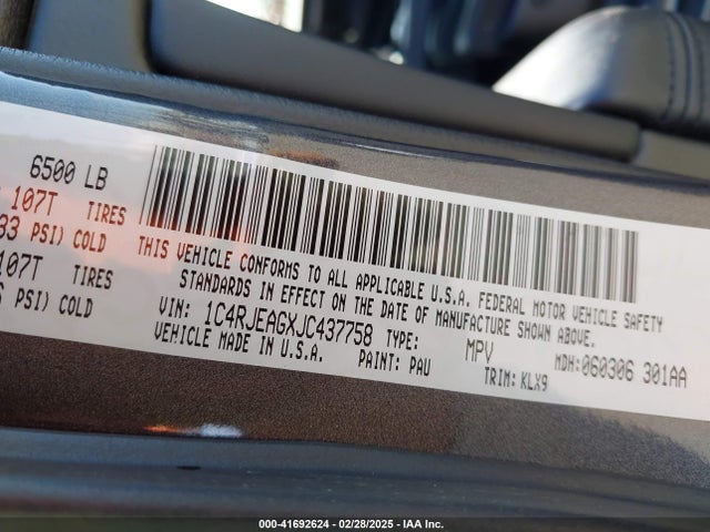 1C4RJEAGXJC437758 Jeep Grand Cherokee Altitude 4x2