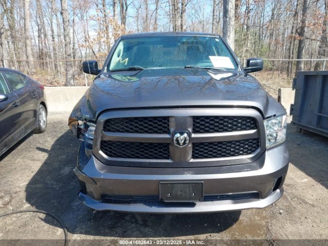1C6RR7FT2HS508825 RAM 1500 Express  4x4 6'4 Box