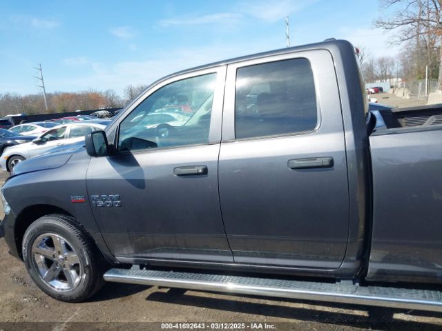 1C6RR7FT2HS508825 RAM 1500 Express  4x4 6'4 Box