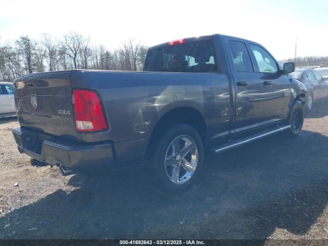 1C6RR7FT2HS508825 RAM 1500 Express  4x4 6'4 Box