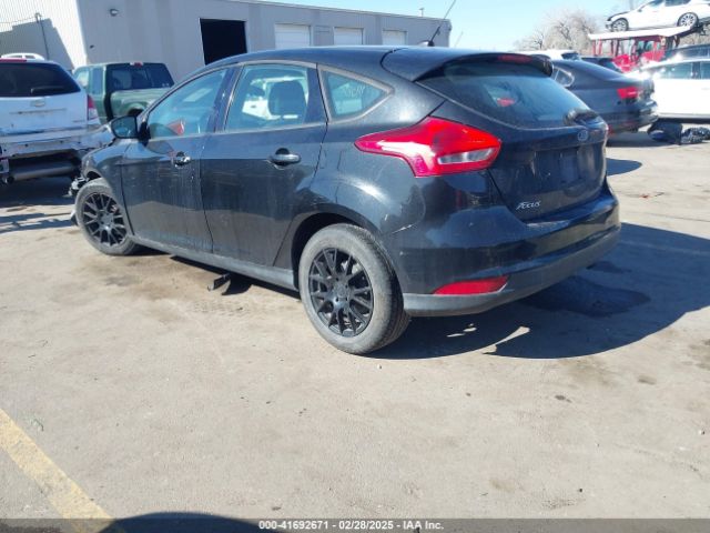 1FADP3K25FL202665 Ford FOCUS SE