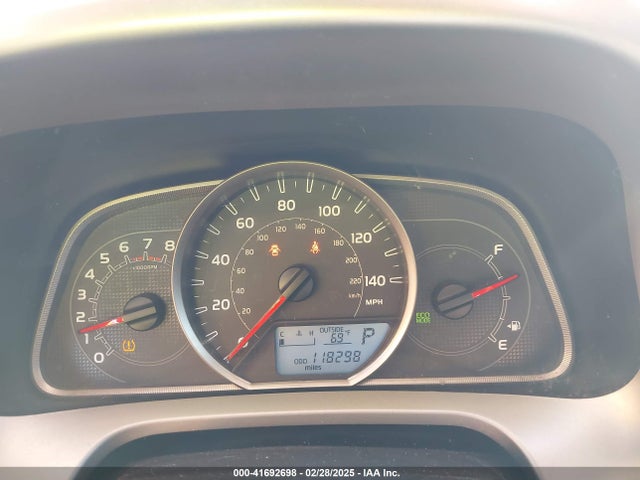2T3ZFREV0FW204588 Toyota RAV4 LE