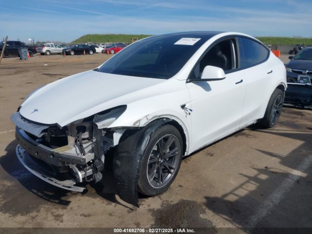 7SAYGDEE8RF161370 Tesla Model Y Long Range Dual Motor All-wheel Drive