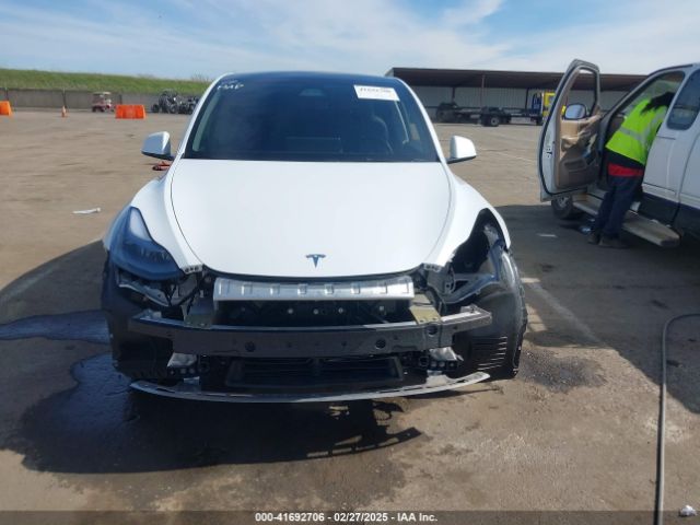 7SAYGDEE8RF161370 Tesla Model Y Long Range Dual Motor All-wheel Drive