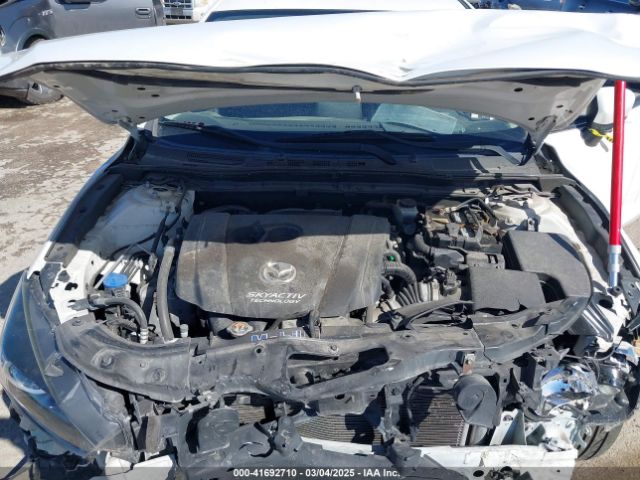 3MZBN1V30JM176691 Mazda Mazda3 Touring
