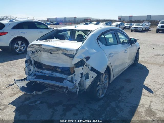 3MZBN1V30JM176691 Mazda Mazda3 Touring