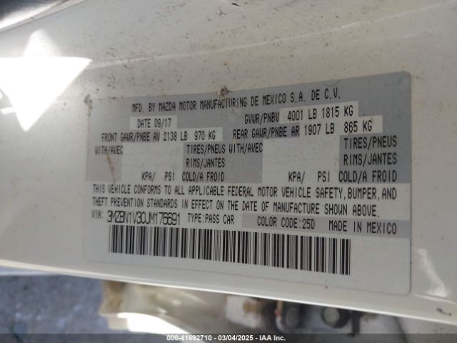 3MZBN1V30JM176691 Mazda Mazda3 Touring