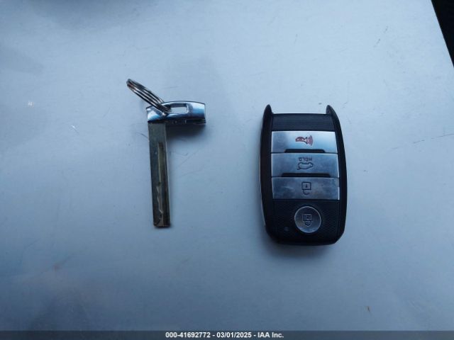 5XYPKDA51GG029814 KIA Sorento 3.3l Sxl