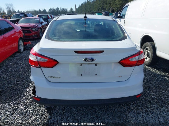 Ford FOCUS SE 2014 1FADP3F21EL443308 Image 17