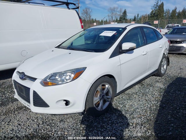 Ford FOCUS SE 2014 1FADP3F21EL443308 Image 2