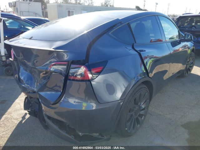 7SAYGDEF7NF562895 Tesla Model Y Performance Dual Motor All-wheel Drive