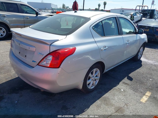 3N1CN7AP1EL846198 Nissan Versa 1.6 Sv