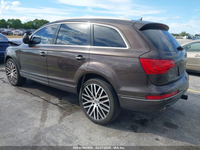 2011 AUDI Q7 WA1VMAFE0BD008205 Photo 2