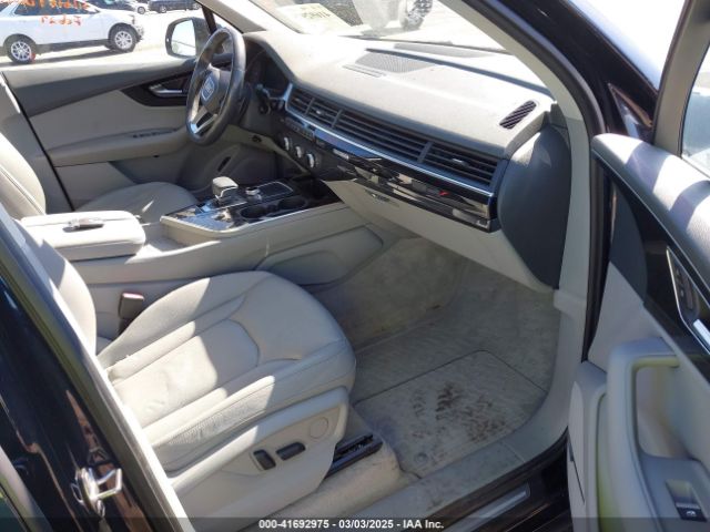 WA1LAAF79HD043044 Audi Q7 3.0t Premium