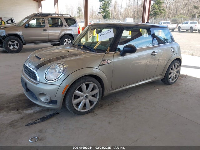 2009 MINI COOPER S WMWMF73579TW83775 Photo 1