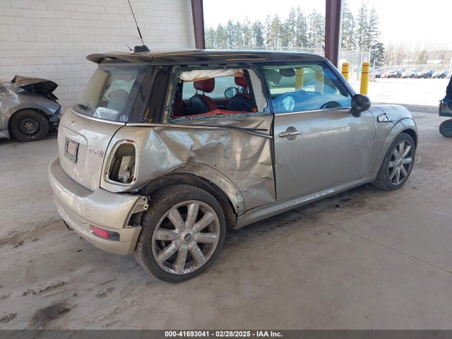 2009 MINI COOPER S WMWMF73579TW83775 Photo 3
