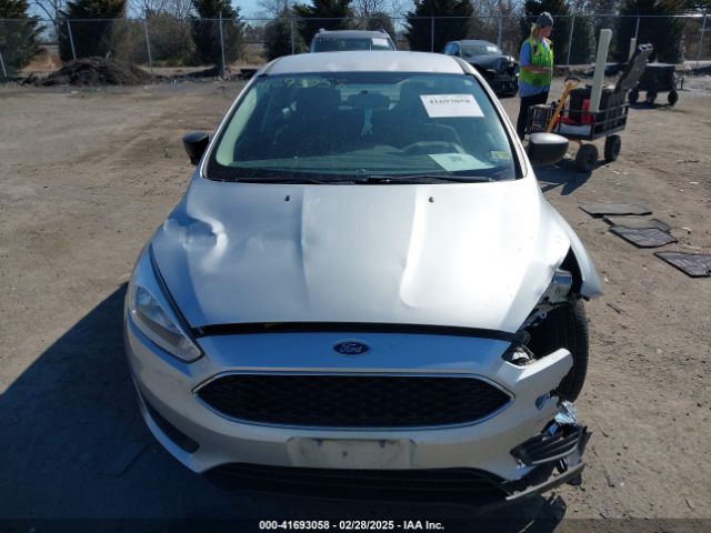 1FADP3E2XJL221099 Ford FOCUS S