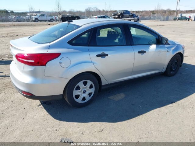1FADP3E2XJL221099 Ford FOCUS S