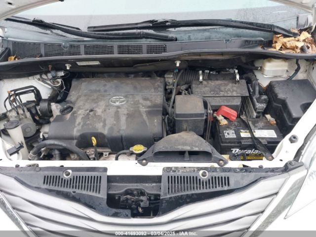 5TDYK3DC2ES485846 Toyota Sienna Xle/limited