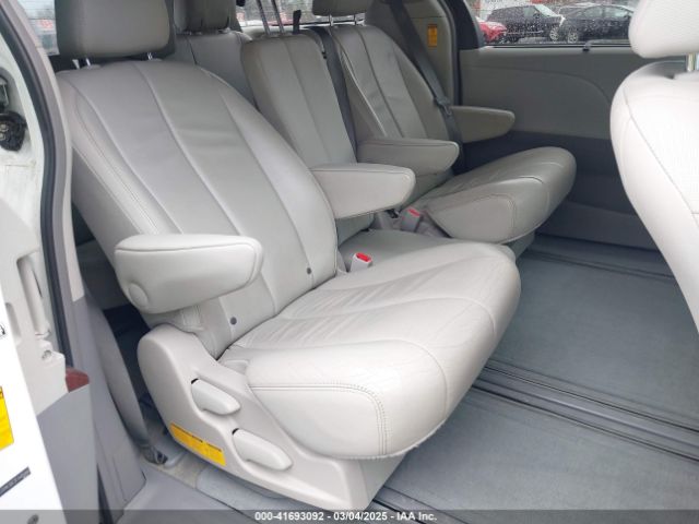 5TDYK3DC2ES485846 Toyota Sienna Xle/limited