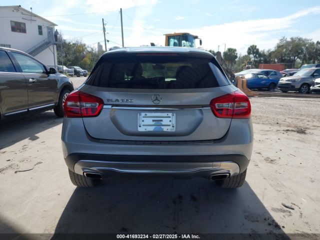 WDCTG4EB8GJ214016 Mercedes-Benz GLA 250