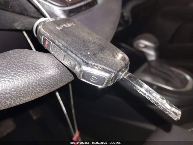 3KPF24AD6PE528446 KIA Forte Lxs