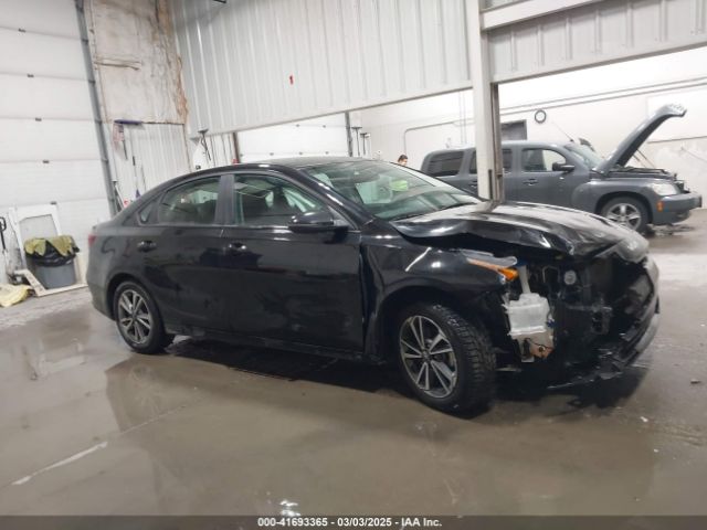 3KPF24AD6PE528446 KIA Forte Lxs