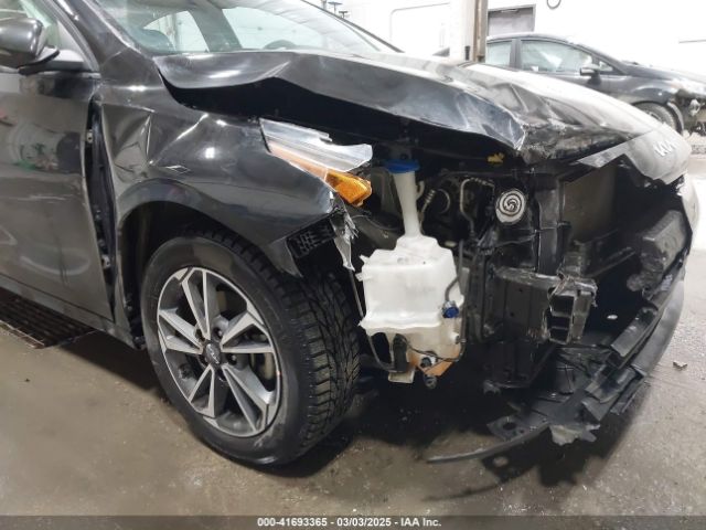 3KPF24AD6PE528446 KIA Forte Lxs