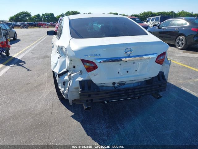 1N4AL3AP5JC140219 Nissan Altima 2.5 S