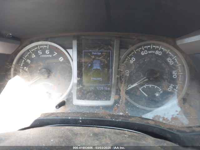 5TFCZ5AN1JX154722 Toyota Tacoma Sr5 V6