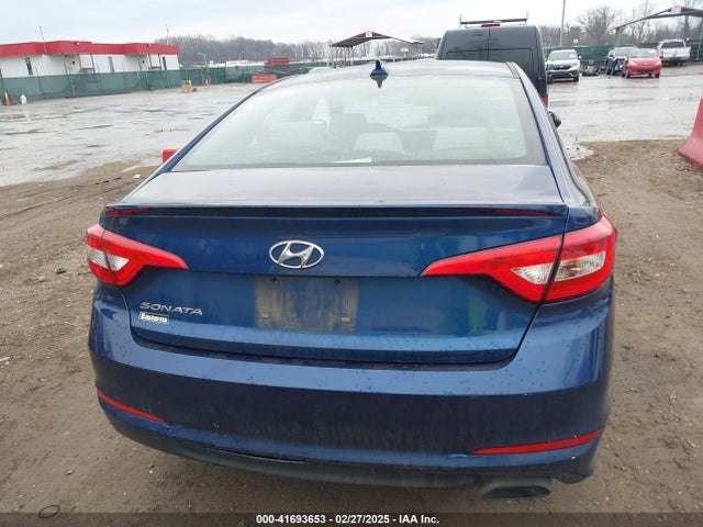 Hyundai SONATA SE 2016 5NPE24AF1GH304719 Image 16