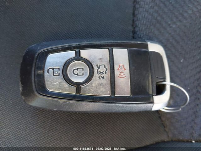 3FA6P0LU2KR222584 Ford Fusion Hybrid Se