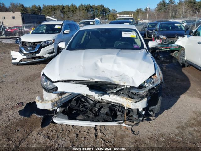3FA6P0LU2KR222584 Ford Fusion Hybrid Se