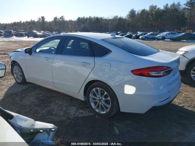 3FA6P0LU2KR222584 Ford Fusion Hybrid Se