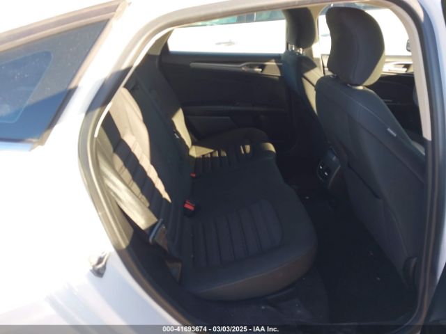 3FA6P0LU2KR222584 Ford Fusion Hybrid Se