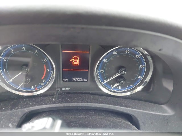 2T1BURHE2HC893890 Toyota COROLLA LE