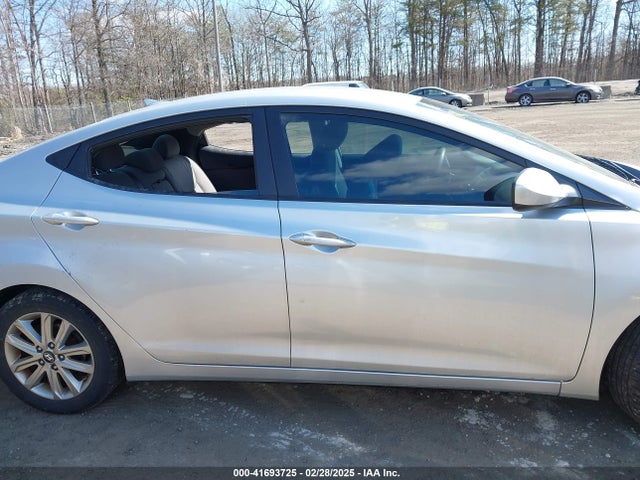 Hyundai ELANTRA SE 2016 5NPDH4AE8GH789863 Image 13