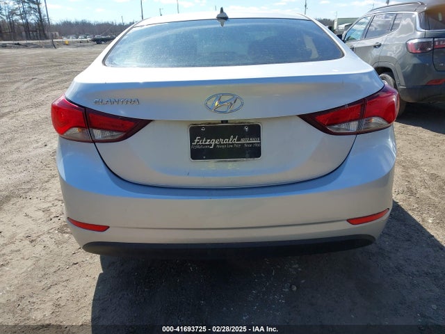 Hyundai ELANTRA SE 2016 5NPDH4AE8GH789863 Image 16