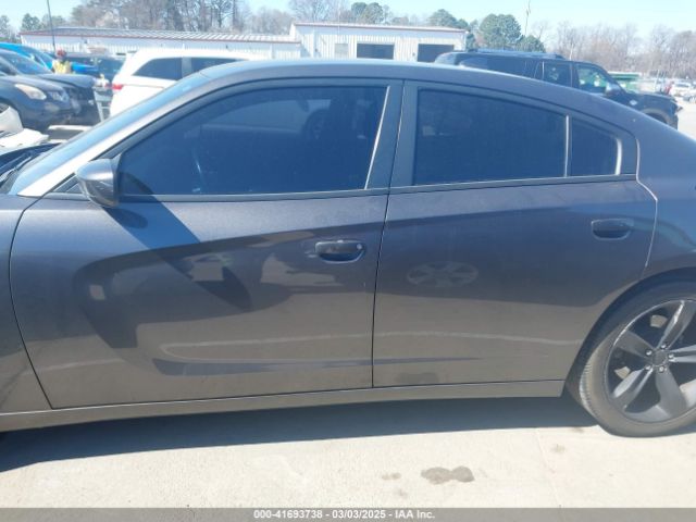 2C3CDXCTXJH142390 Dodge Charger R/t Rwd